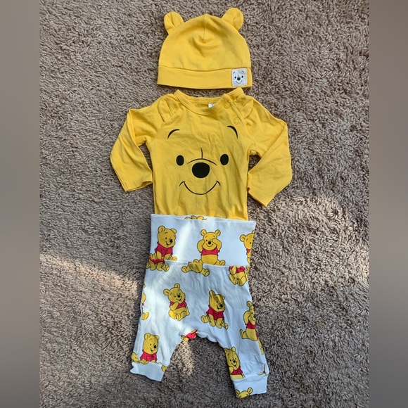H&M Other - ✨HP✨ H&M Disney Winnie the Pooh Newborn Matching Set